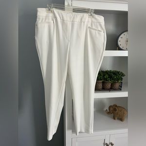 Ladies ivory pull on ankle length trousers